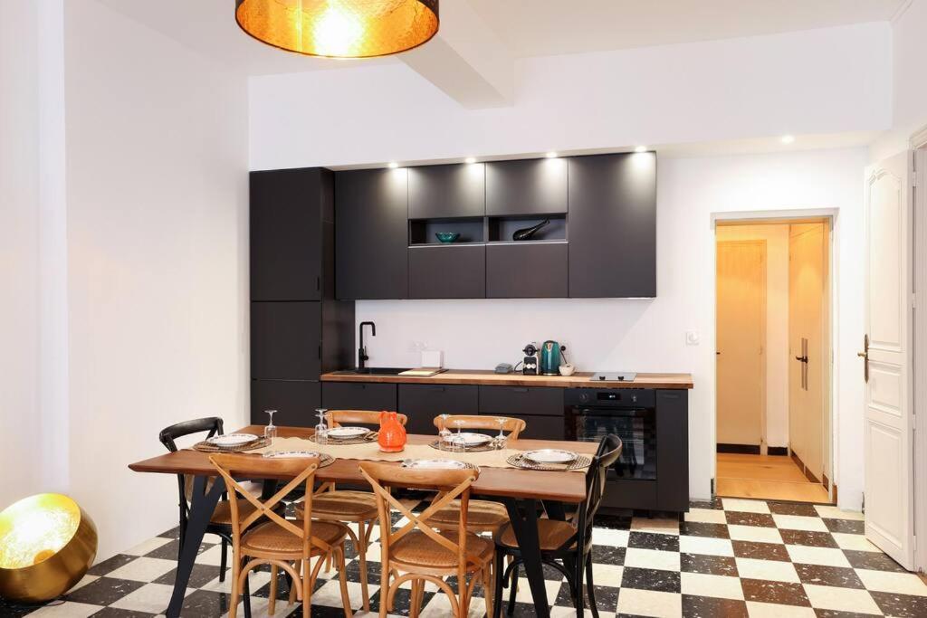 L'Hotel Particulier, 120M2, Hypercentre, Wifi / Conciergeriedamecarcas カルカソンヌ エクステリア 写真